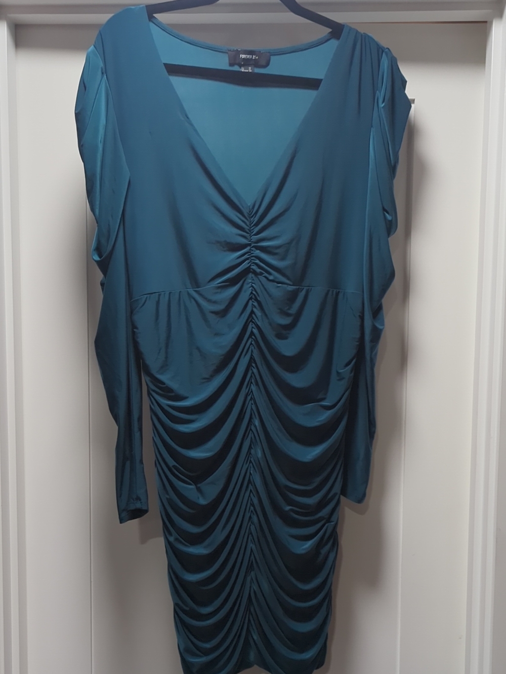 Forever 21 Teal Long Sleeve Ruched V-Neck Dress